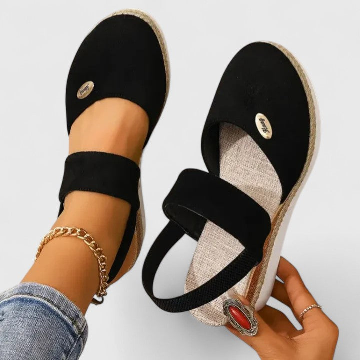 Cassaria - Sandales Élégantes Et Confortables