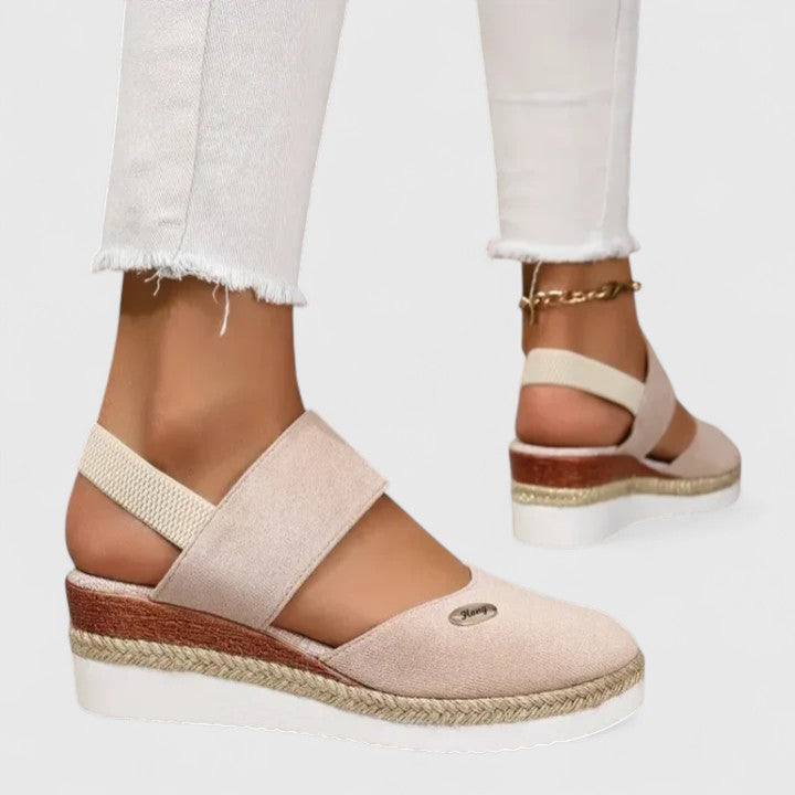 Cassaria - Sandales Élégantes Et Confortables