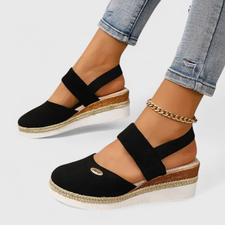 Cassaria - Sandales Élégantes Et Confortables